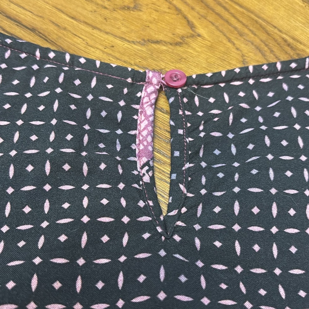 CREAM Patchwork Top - Picture 7 of 10